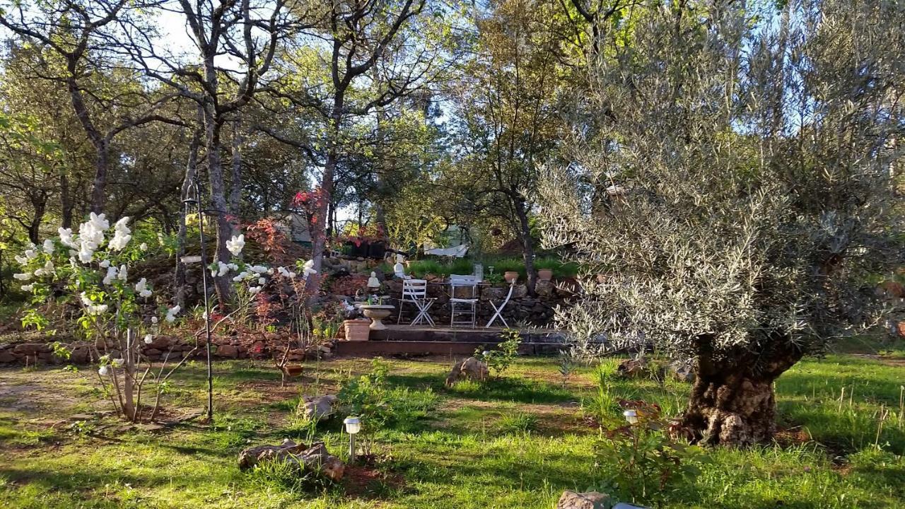 Villa Mylena Jouques Esterno foto