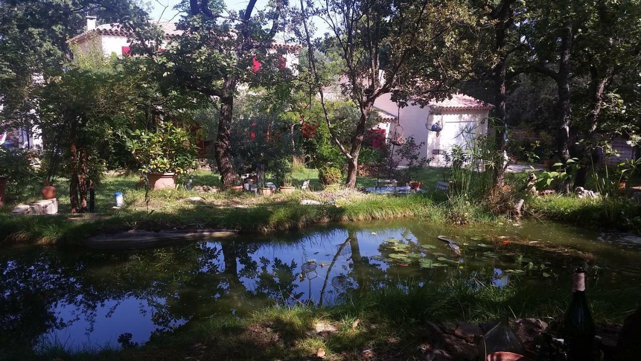 Villa Mylena Jouques Esterno foto